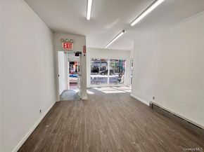 67-05 Roosevelt Ave, Woodside NY 11377