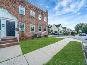 20202 109th Avenue, Saint Albans NY 11412