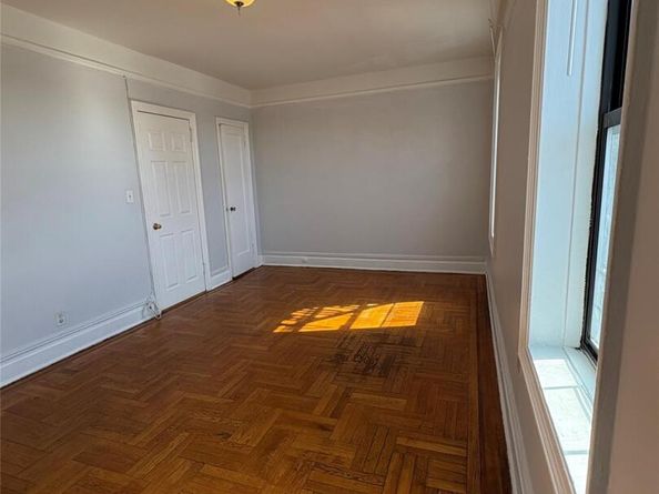 5005 43rd Avenue 5H, Woodside NY 11377