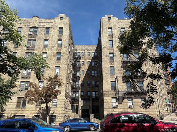 5005 43rd Avenue 5H, Woodside NY 11377
