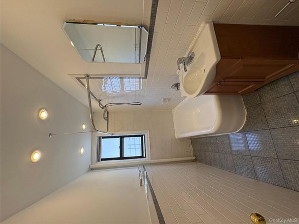 5005 43rd Avenue 5H, Woodside NY 11377