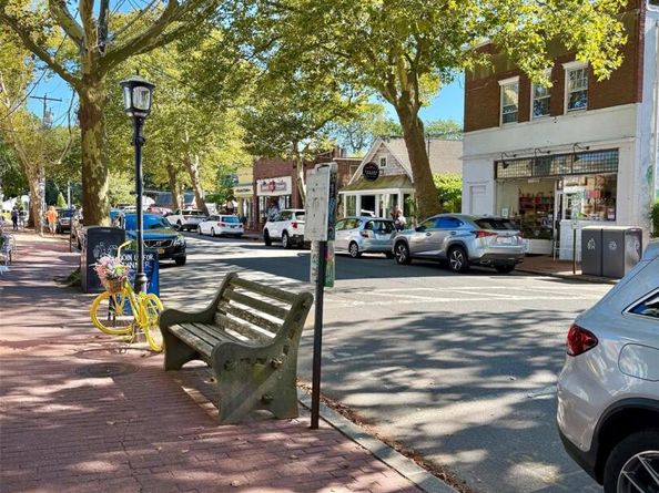 35 N Riley Avenue, Mattituck NY 11952