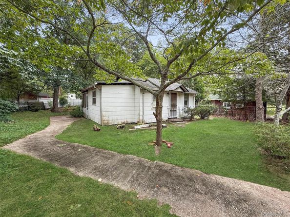 35 N Riley Avenue, Mattituck NY 11952