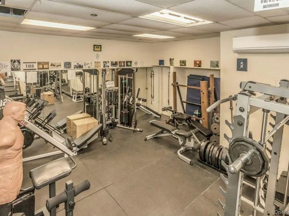 200 Corbin Place 3R, Brooklyn NY 11235
