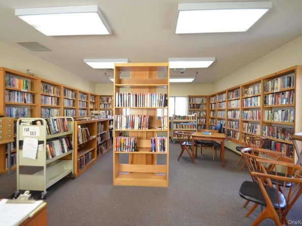 468 Heritage Hills E, Somers NY 10589
