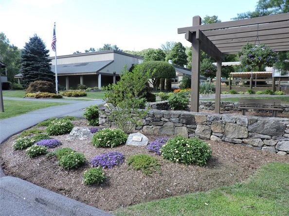 468 Heritage Hills E, Somers NY 10589