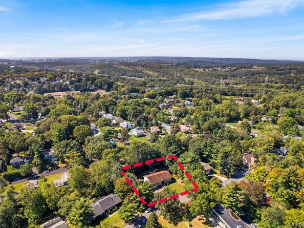 40 Penny Lane, Scarsdale NY 10583