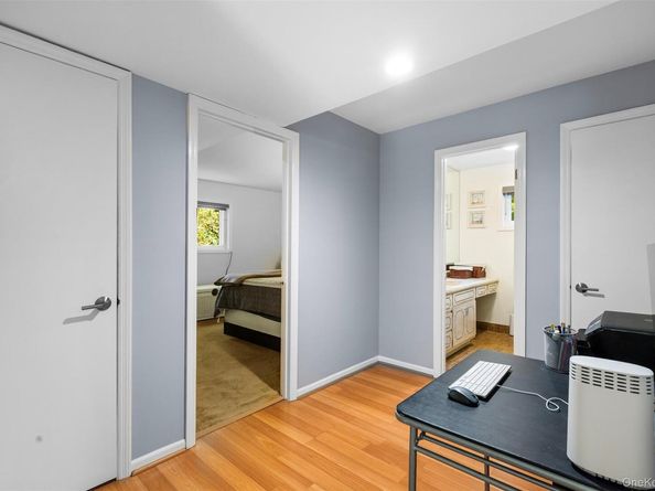 40 Penny Lane, Scarsdale NY 10583