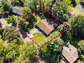 40 Penny Lane, Scarsdale NY 10583