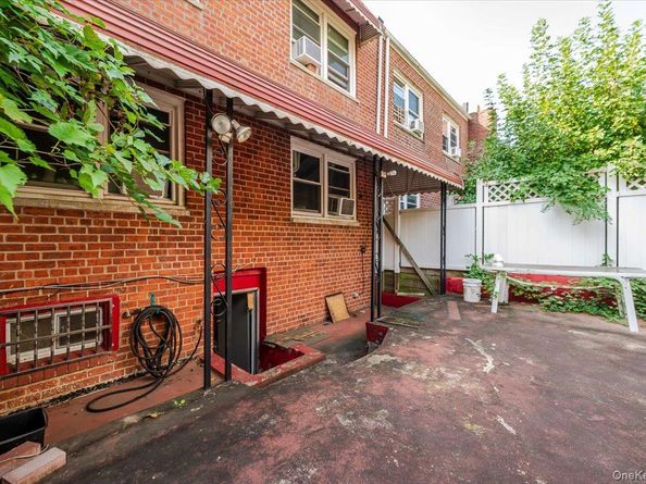 1405 E 233rd Street, Bronx NY 10466
