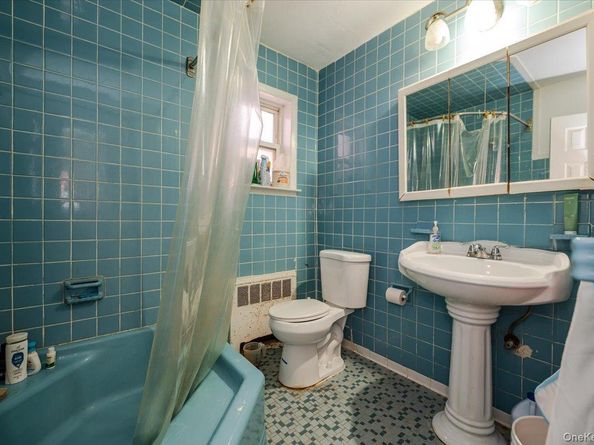 1405 E 233rd Street, Bronx NY 10466