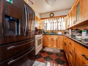 1405 E 233rd Street, Bronx NY 10466
