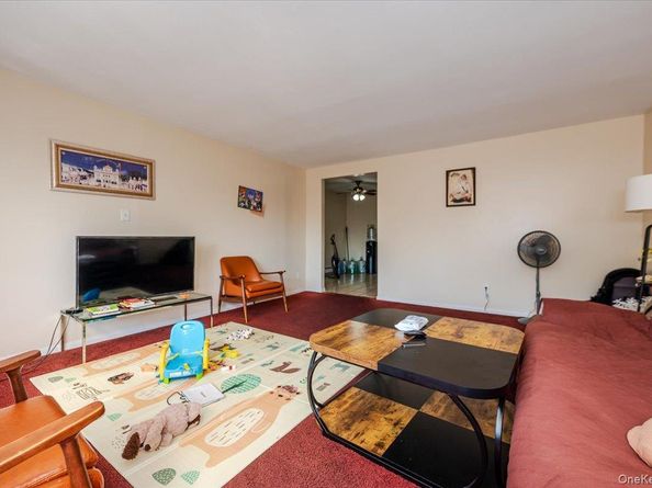 1405 E 233rd Street, Bronx NY 10466