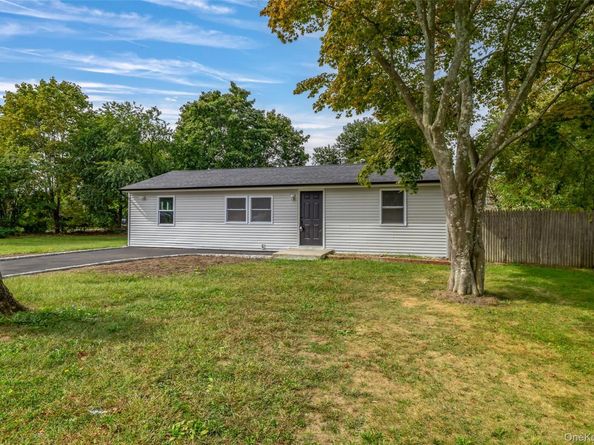 506 Scherger Avenue, East Patchogue NY 11772