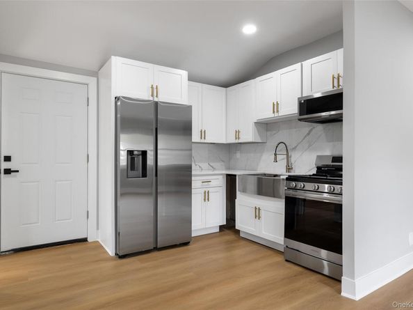 506 Scherger Avenue, East Patchogue NY 11772