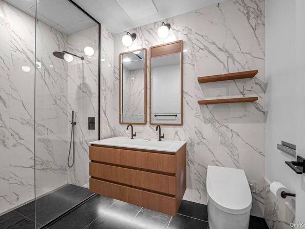 5 Court Square 6A, Long Island City NY 11101