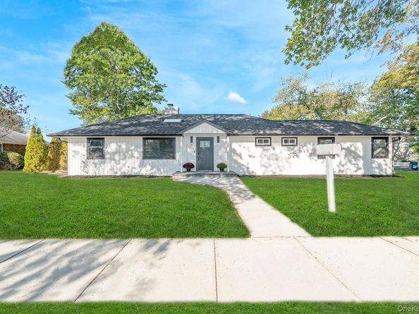 5 Huron Avenue, Massapequa NY 11758