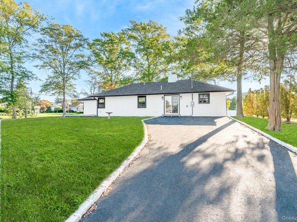 5 Huron Avenue, Massapequa NY 11758