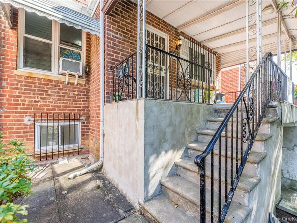 6737 180th Street, Fresh Meadows NY 11365