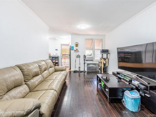 6737 180th Street, Fresh Meadows NY 11365