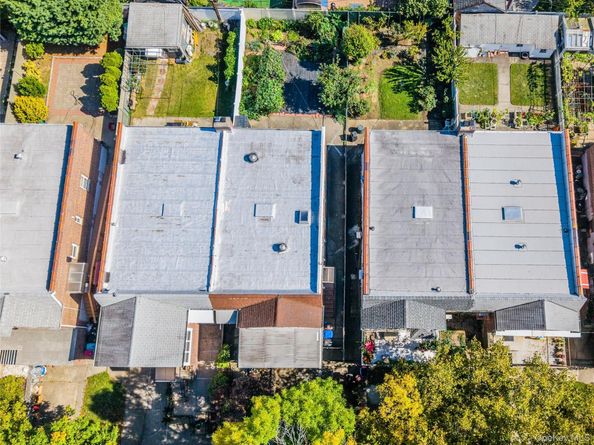 6737 180th Street, Fresh Meadows NY 11365