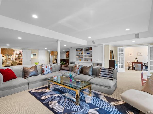 10 Shadow Tree Lane, Briarcliff Manor NY 10510