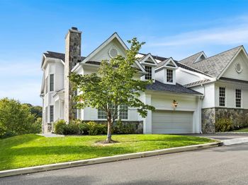 10 Shadow Tree Lane