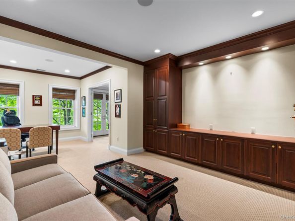10 Shadow Tree Lane, Briarcliff Manor NY 10510