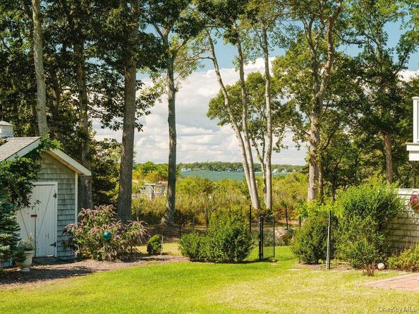 10947 N Bayview Road, Southold NY 11971