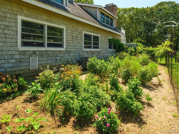 10947 N Bayview Road, Southold NY 11971