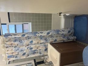 745 E 231st Street 3F, Bronx NY 10466