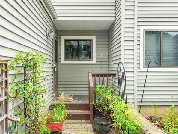 283 Horseshoe Circle, Ossining NY 10562