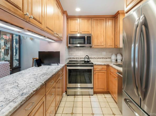 283 Horseshoe Circle, Ossining NY 10562