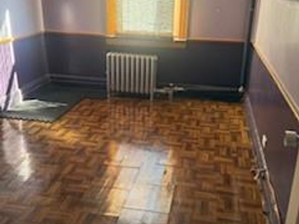 Undisclosed Address #918735, Bronx NY 10462