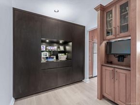 4 Rose Street 6 2A, Oceanside NY 11572