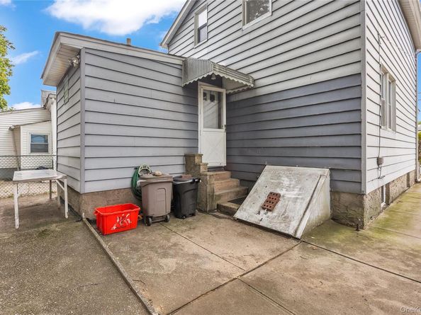 266 Biltmore Avenue, Elmont NY 11003