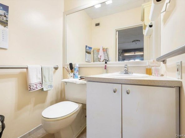 35-20 147th Street 8C, Flushing NY 11354