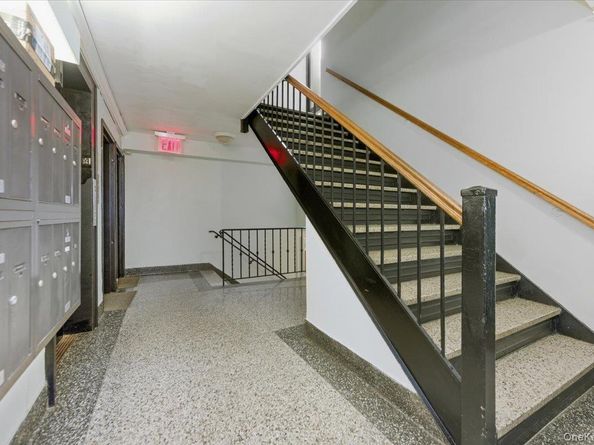 5645 Netherland Avenue 2F, Bronx NY 10471