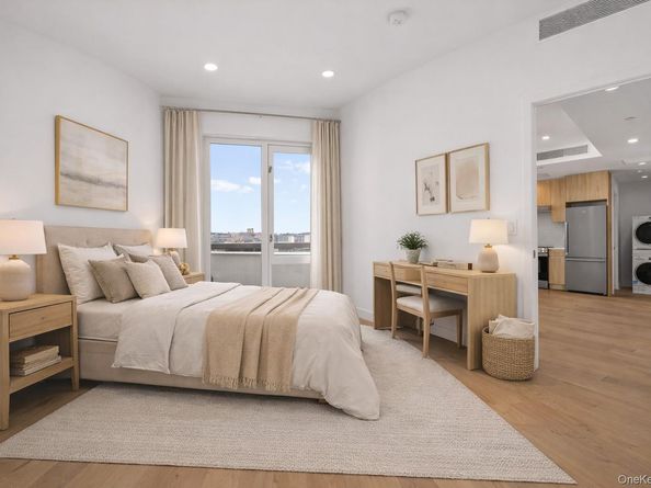 150-02 Northern Blvd 4C, Flushing NY 11354