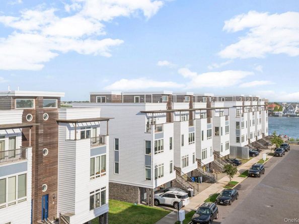 156 Beach 6th Street, Far Rockaway NY 11691