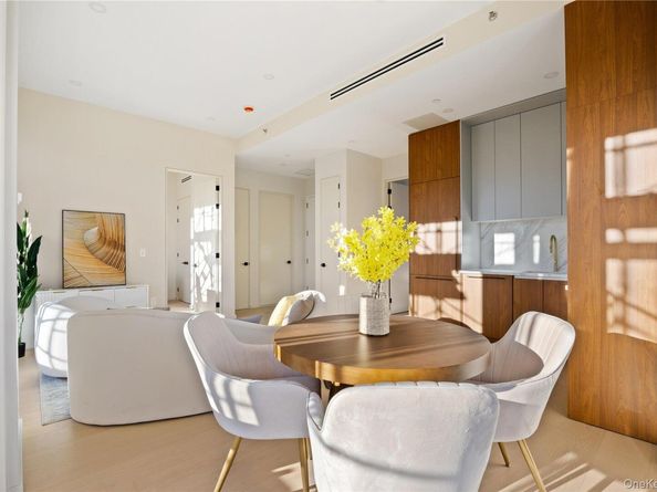 31-16 21st Street 4C, Astoria NY 11106