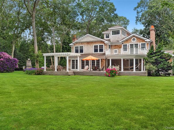 55 Cedar Lane W, Remsenburg NY 11960