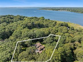 55 Cedar Lane W, Remsenburg NY 11960
