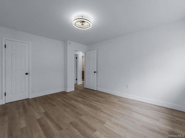 233 Lee Avenue, Hicksville NY 11801