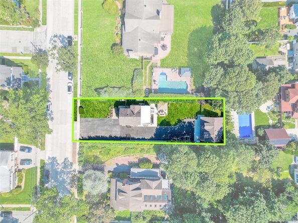 2325 Centre Avenue, Bellmore NY 11710