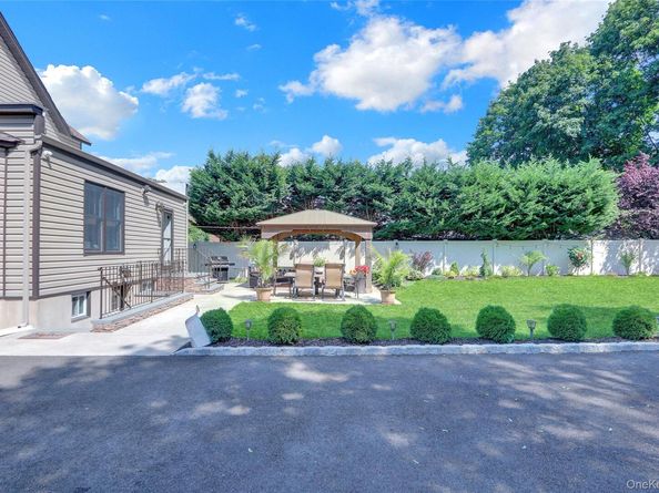 2325 Centre Avenue, Bellmore NY 11710
