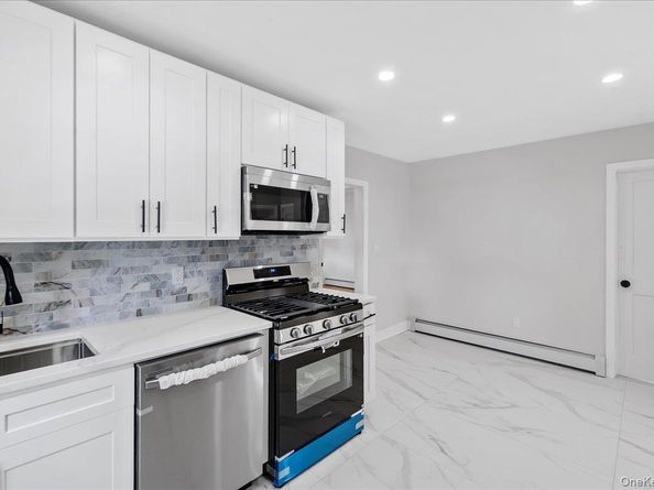1686 Rosalind Avenue, Elmont NY 11003