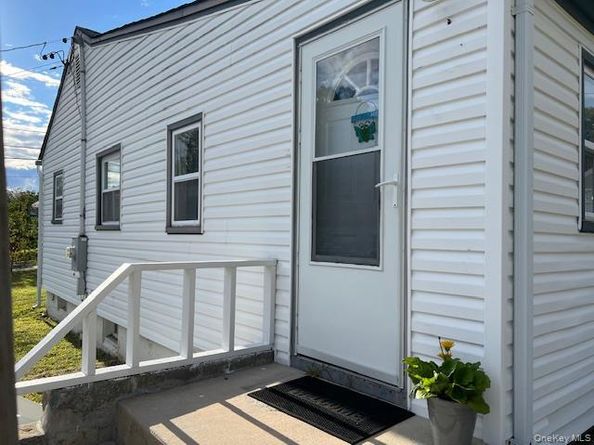 443 Adirondack Drive, Farmingville NY 11738