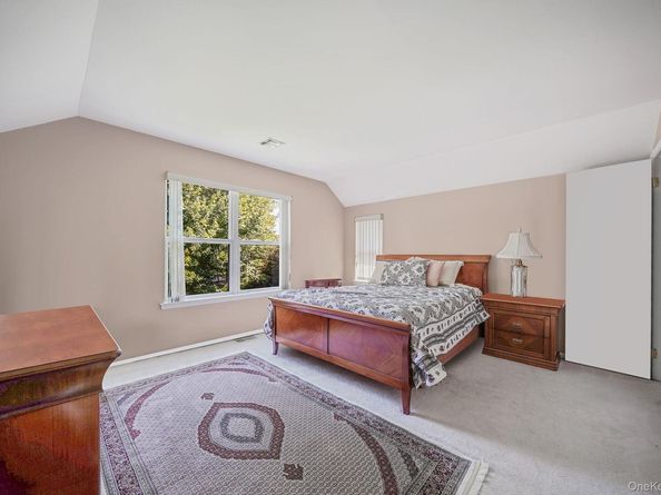 75 Samantha Drive, Coram NY 11727