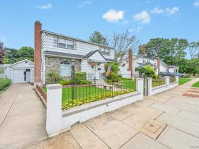 87 Underhill Avenue, Hicksville NY 11801